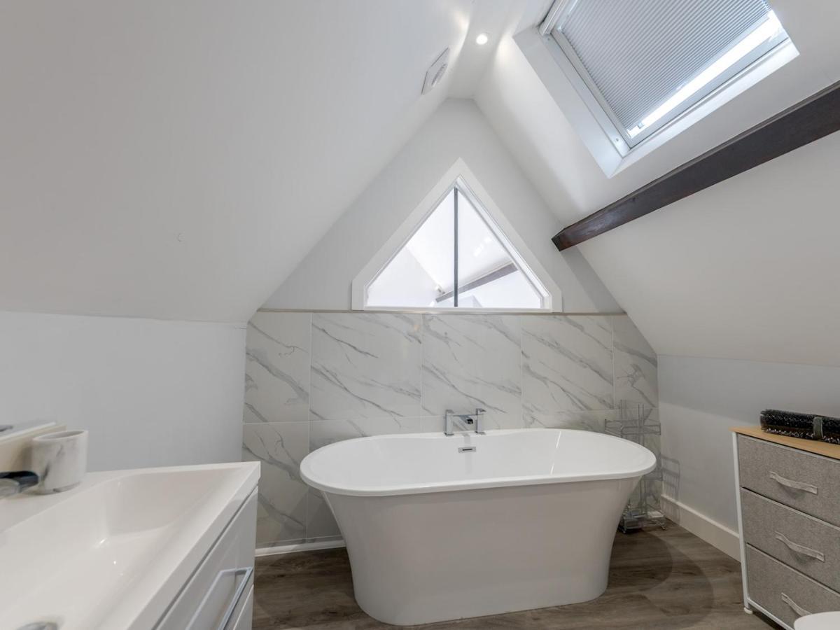 Pass The Keys Dahlia Contemporary Town Centre Apartment Shrewsbury Exterior foto